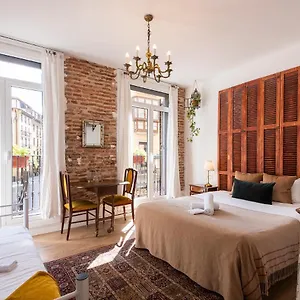 https://off-beat-guesthouse.sansebastianhotels.net